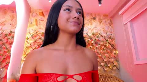 Snapshot of duskybeautyy chatting on December 2025 07:53:02 PM duskybeautyy online show from December 2025 07:53:02 PM