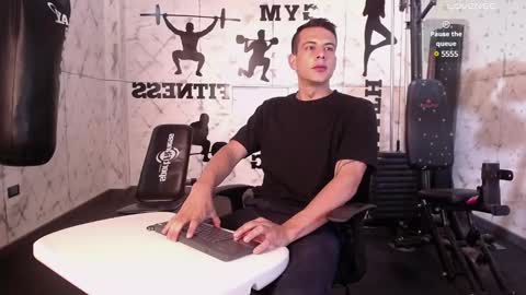 Snapshot of dustin_sonne chatting on January 2025 03:30:01 AM Dustin Sonne online show from January 2025 03:30:01 AM