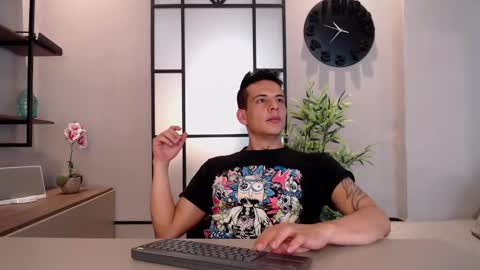 Snapshot of dustin_sonne chatting on February 2025 06:24:01 AM Dustin Sonne online show from February 2025 06:24:01 AM