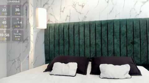 Snapshot of dustin_sonne chatting on February 2025 03:21:01 AM Dustin Sonne online show from February 2025 03:21:01 AM