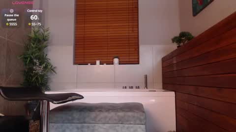 Snapshot of dustin_sonne chatting on February 2025 06:28:01 AM Dustin Sonne online show from February 2025 06:28:01 AM