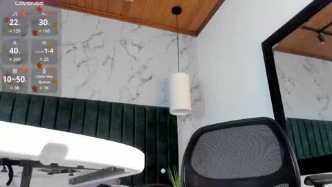 Snapshot of dustin_sonne chatting on February 2025 06:43:02 AM Dustin Sonne online show from February 2025 06:43:02 AM