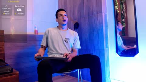 Snapshot of dustin_sonne chatting on September 2025 03:44:01 AM Dustin Sonne online show from September 2025 03:44:01 AM