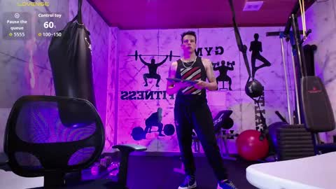 Snapshot of dustin_sonne chatting on September 2025 03:33:02 AM Dustin Sonne online show from September 2025 03:33:02 AM