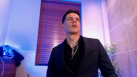 Dustin Sonne online show from May 2026 04:18:01 AM