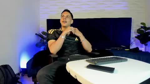Dustin Sonne online show from July 2026 03:13:01 AM