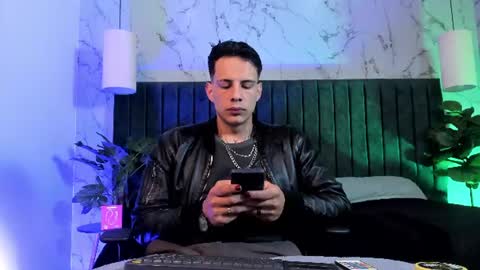 Dustin Sonne online show from July 2026 03:24:02 AM