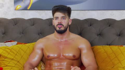 Dustin online show from February 2025 10:01:01 PM