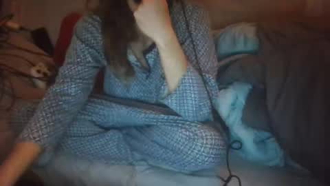 dv3nd3 online show from December 2025 07:30:02 PM