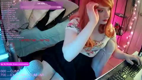 DvaDaisy online show from May 2026 11:01:01 PM