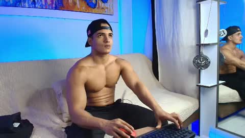 Snapshot of dwayne_esteven10 chatting on July 2026 10:13:02 PM dwayne_esteven10 online show from July 2026 10:13:02 PM