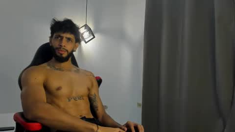 DWAYNIE online show from March 2025 02:08:02 AM