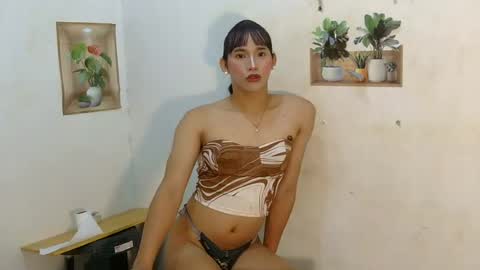 Snapshot of dy_namite chatting on July 2026 05:30:01 PM dy_namite online show from July 2026 05:30:01 PM