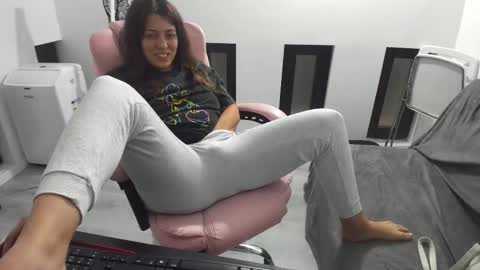 dayana online show from September 2025 03:50:02 AM