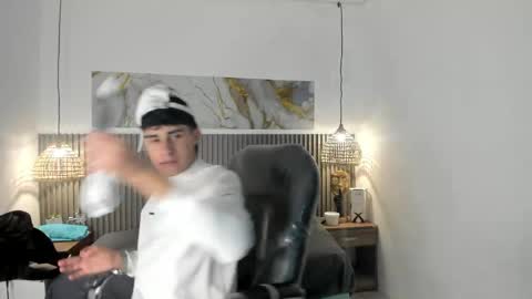 Snapshot of dyla_n18_ chatting on May 2026 06:58:01 PM dyla_n18_ online show from May 2026 06:58:01 PM