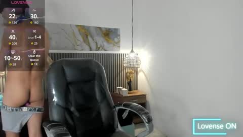Snapshot of dyla_n18_ chatting on May 2026 08:47:01 PM dyla_n18_ online show from May 2026 08:47:01 PM