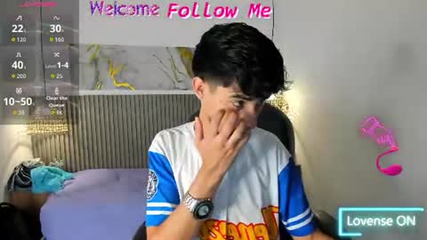 dyla_n18_ online show from June 2026 07:57:02 PM