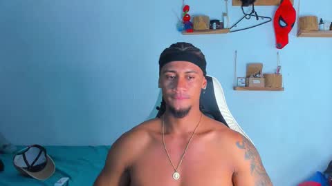 Snapshot of dylan_jake1 chatting on February 2026 01:39:01 PM Dylan online show from February 2026 01:39:01 PM