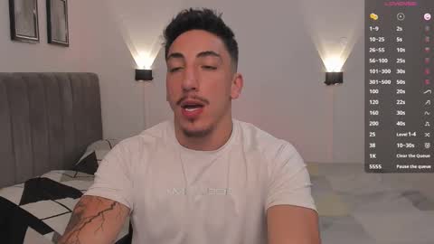 Snapshot of dylan_spencer chatting on January 2025 07:12:01 PM Bryan model independient online show from January 2025 07:12:01 PM