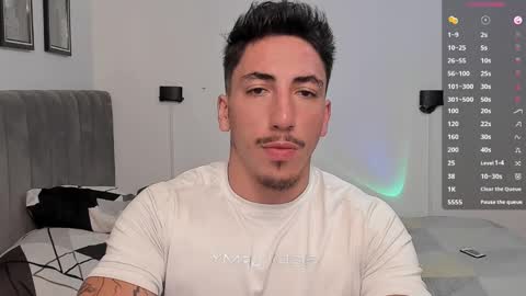 Snapshot of dylan_spencer chatting on January 2025 09:55:02 PM Bryan model independient online show from January 2025 09:55:02 PM