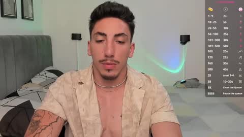 Snapshot of dylan_spencer chatting on January 2025 09:29:01 PM Bryan model independient online show from January 2025 09:29:01 PM