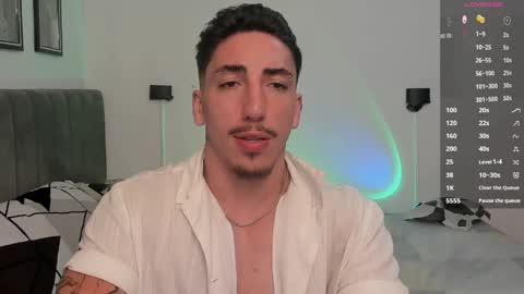 Snapshot of dylan_spencer chatting on January 2025 10:29:02 AM Bryan model independient online show from January 2025 10:29:02 AM