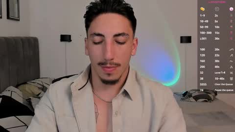 Snapshot of dylan_spencer chatting on January 2025 07:53:02 PM Bryan model independient online show from January 2025 07:53:02 PM