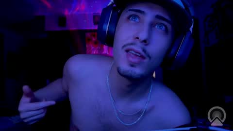 Dylan Daniel 7.8 online show from May 2026 05:48:01 AM