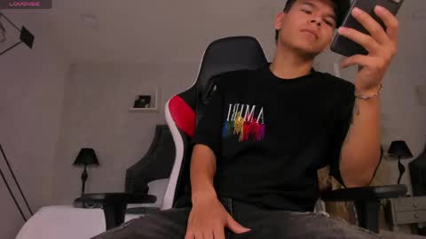 dylanroyce_ online show from May 2026 01:17:02 PM