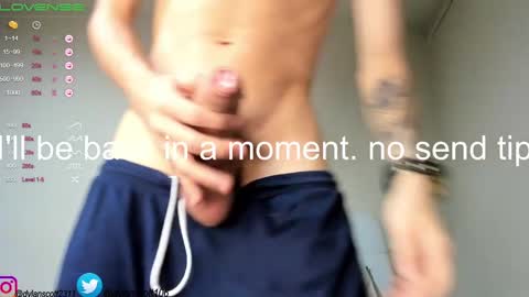 Snapshot of dylanscott_106 chatting on February 2025 10:09:01 PM dylanscott_106 online show from February 2025 10:09:01 PM