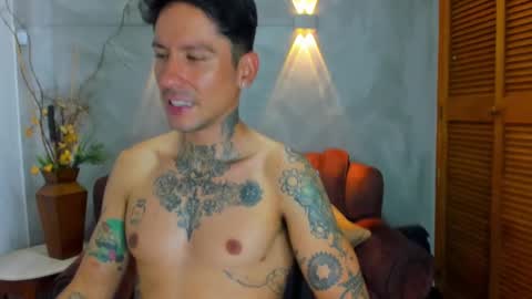 D Y L A N online show from December 2024 08:17:01 PM