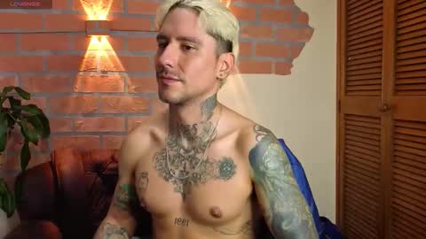 D Y L A N online show from October 2025 09:25:02 PM