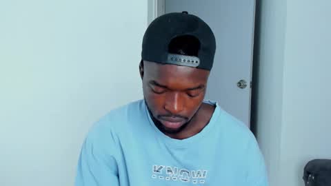 Dylan Taylor online show from October 2025 04:36:01 AM