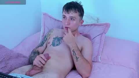 ---DYLAN--- online show from February 2025 05:32:01 AM