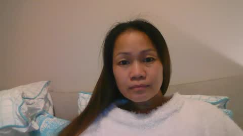 dylene1986 online show from June 2026 03:32:02 PM
