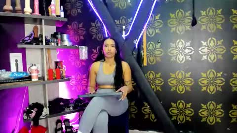 dymoni222 online show from February 2026 02:10:01 AM