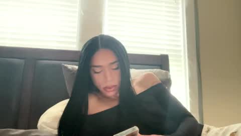 Dynasty online show from November 2025 06:09:02 PM