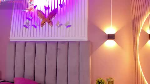 Juana online show from March 2025 06:33:01 PM