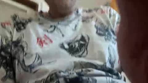 Snapshot of dzejnys chatting on November 2025 10:37:02 AM dzejnys online show from November 2025 10:37:02 AM