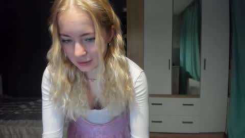 fansly - yourbestbaby online show from December 2025 04:08:01 AM