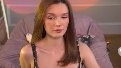 Eva online show from May 2026 04:25:02 PM