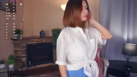 Emma online show from September 2025 07:02:02 PM