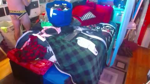 Snapshot of eastbayboy57 chatting on November 2025 03:36:02 PM eastbayboy57 online show from November 2025 03:36:02 PM