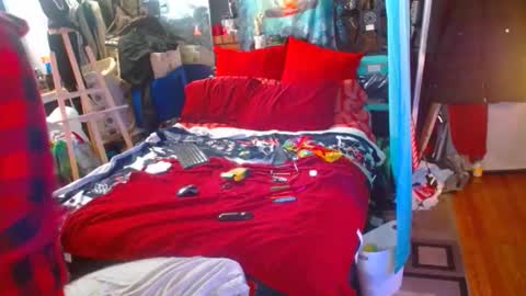 Snapshot of eastbayboy57 chatting on December 2025 12:20:01 PM eastbayboy57 online show from December 2025 12:20:01 PM