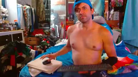 Snapshot of eastbayboy57 chatting on January 2026 02:37:02 AM eastbayboy57 online show from January 2026 02:37:02 AM