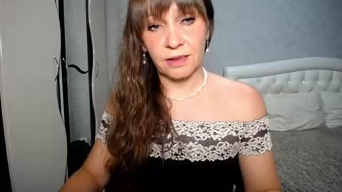 Linda online show from July 2026 06:50:02 PM