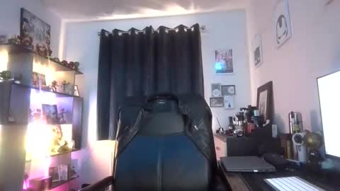 Snapshot of eastmidssoul chatting on February 2026 08:02:02 AM eastmidssoul online show from February 2026 08:02:02 AM