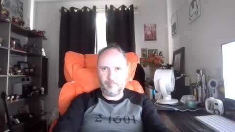 Snapshot of eastmidssoul chatting on June 2026 07:35:02 AM eastmidssoul online show from June 2026 07:35:02 AM