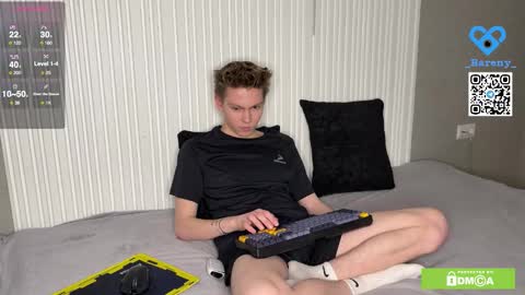 Snapshot of eaton_ chatting on January 2026 06:11:02 PM eaton_ online show from January 2026 06:11:02 PM