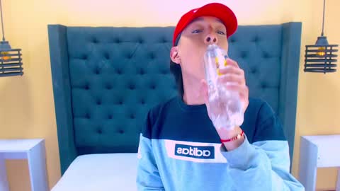 Snapshot of eban_dustan chatting on February 2025 09:29:01 PM Eban online show from February 2025 09:29:01 PM